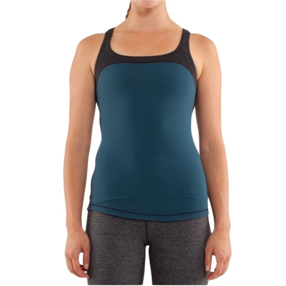 LULULEMON Run First Base Tank in Alberta Lake Blk
